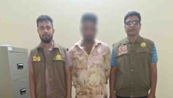 জাফলং থেকে ছেড়ে আসা বাসে যা পেল পুলিশ