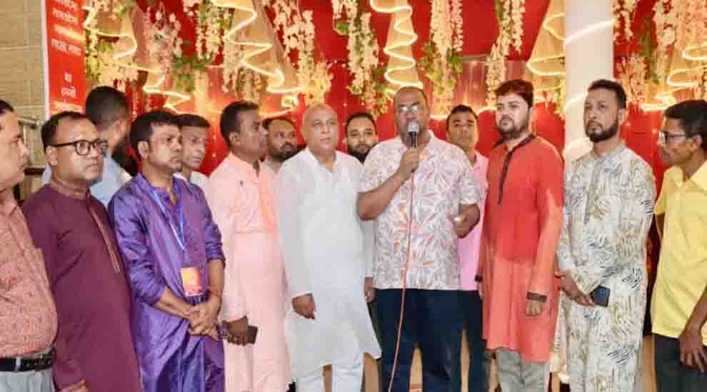 দুর্গাপূজায় সিলেট জেলা বিএনপির পূজামণ্ডপ পরিদর্শন