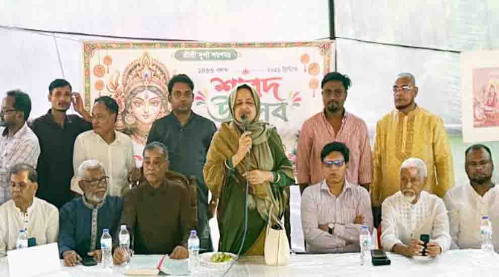 বিশ্বনাথে বিভিন্ন পূজামন্ডপ পরিদর্শন করলেন এমপি লুনা