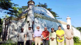 সিলেটে সুলতানী আমলের মসজিদ পরিদর্শন শেষে নাগরিক প্রতিনিধি দলের উদ্বেগ