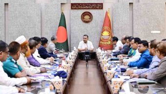 গণপরিবহন ব্যবস্থাপনা ও সড়ক নিরাপত্তায় প্রধানমন্ত্রীর গুরুত্বারোপ