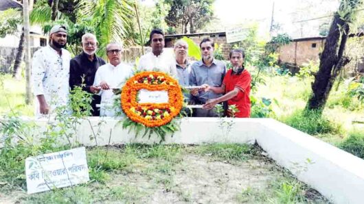 ‘কবি দিলওয়ার আজীবন বিশ্ব মানবতার জয়গান গেয়ে গেছেন’