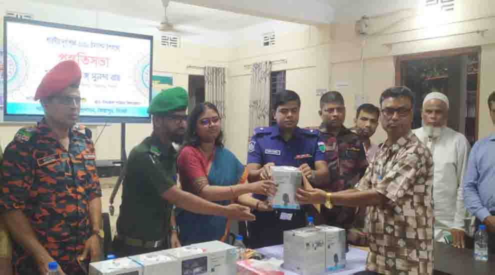জৈন্তাপুরে দুর্গাপূজার প্রস্তুতি সভা: ২১ মণ্ডপে সিসি ক্যামেরা ও অনুদান বিতরণ