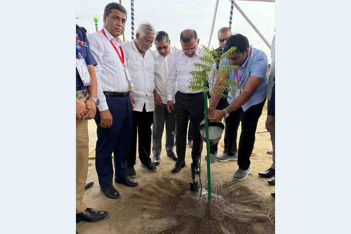 ঢাকা-আরিচা মহাসড়কের সবুজায়ন ও সৌন্দর্যবর্ধন কর্মসূচির উদ্বোধন করলেন প্রধানমন্ত্রী
