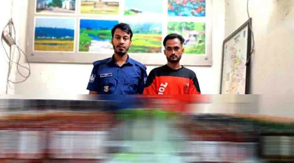 সিলেটে সিএনজি অটোরিকশাসহ আ ট ক আকাশ