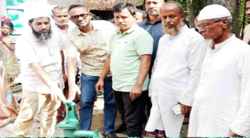 মাধবপুরে অসহায় পরিবারের মাঝে ২২৮টি টিউবওয়েল বিতরণ