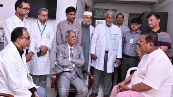 চিকিৎসাধীন ভূমিমন্ত্রীকে দেখতে গেলেন রাষ্ট্রপতি