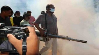 ডেঙ্গু প্রতিরোধে সিসিক’র ল ড়া ই