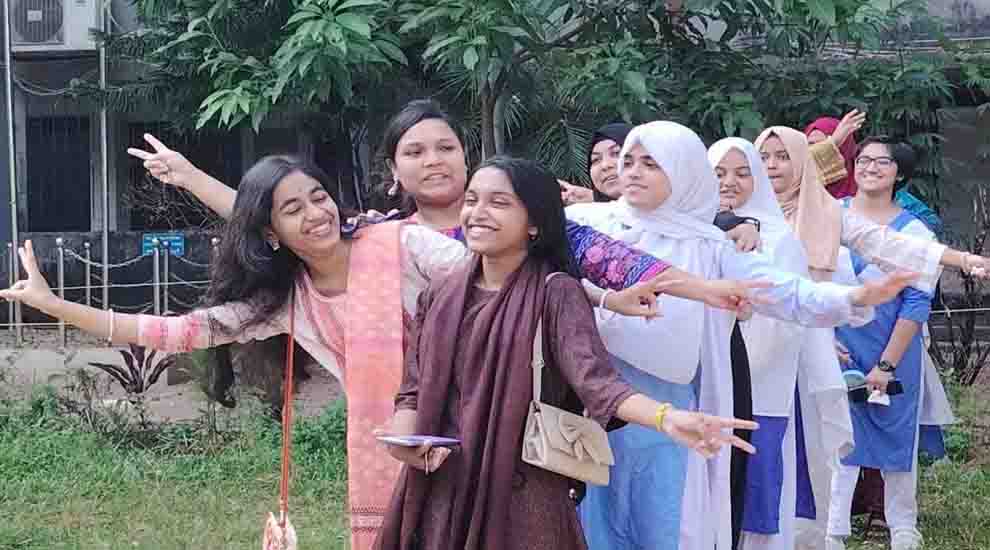 সিলেটে জিপিএ-৫ বেশি বিজ্ঞান বিভাগে, কম বাণিজ্যে