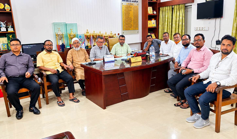 গোলাপগঞ্জে শিক্ষক অবমাননার প্রতিবাদে বাশিস-এর জরুরি মতবিনিময় সভা: জড়িতদের গ্রেপ্তারে আলটিমেটাম